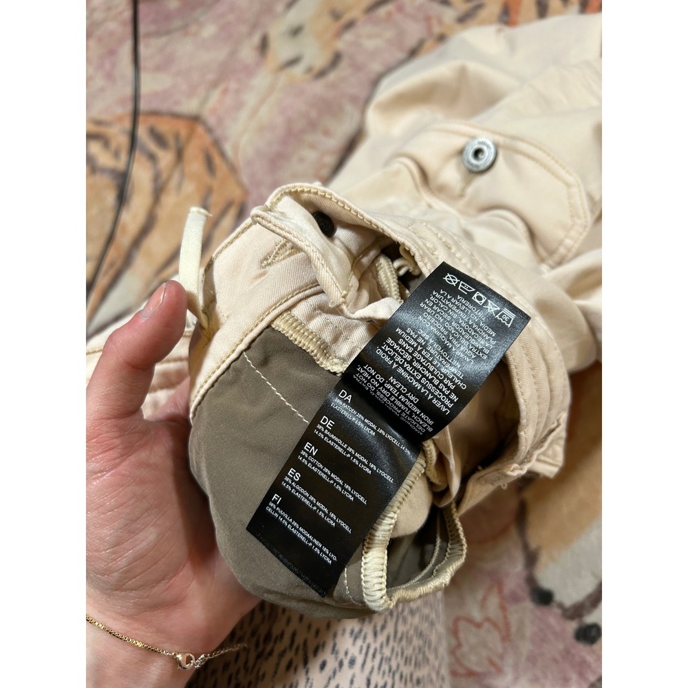 KUHL Womens 14 Crop Cargo Pants Cream Tan Straight Leg Utility Hiking Tactical - Picture 5 of 9